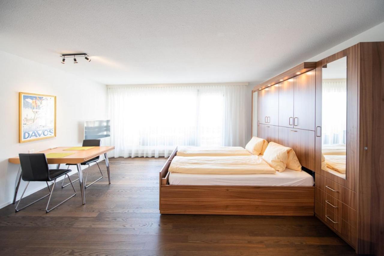 Ferienwohnungen, Carlton Am Park, Davos Platz Eksteriør billede